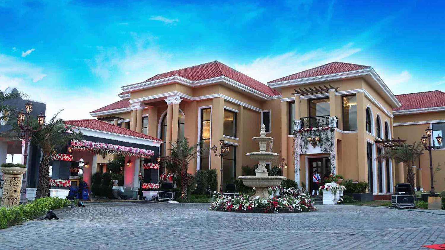 Gaurs Platinum Towers