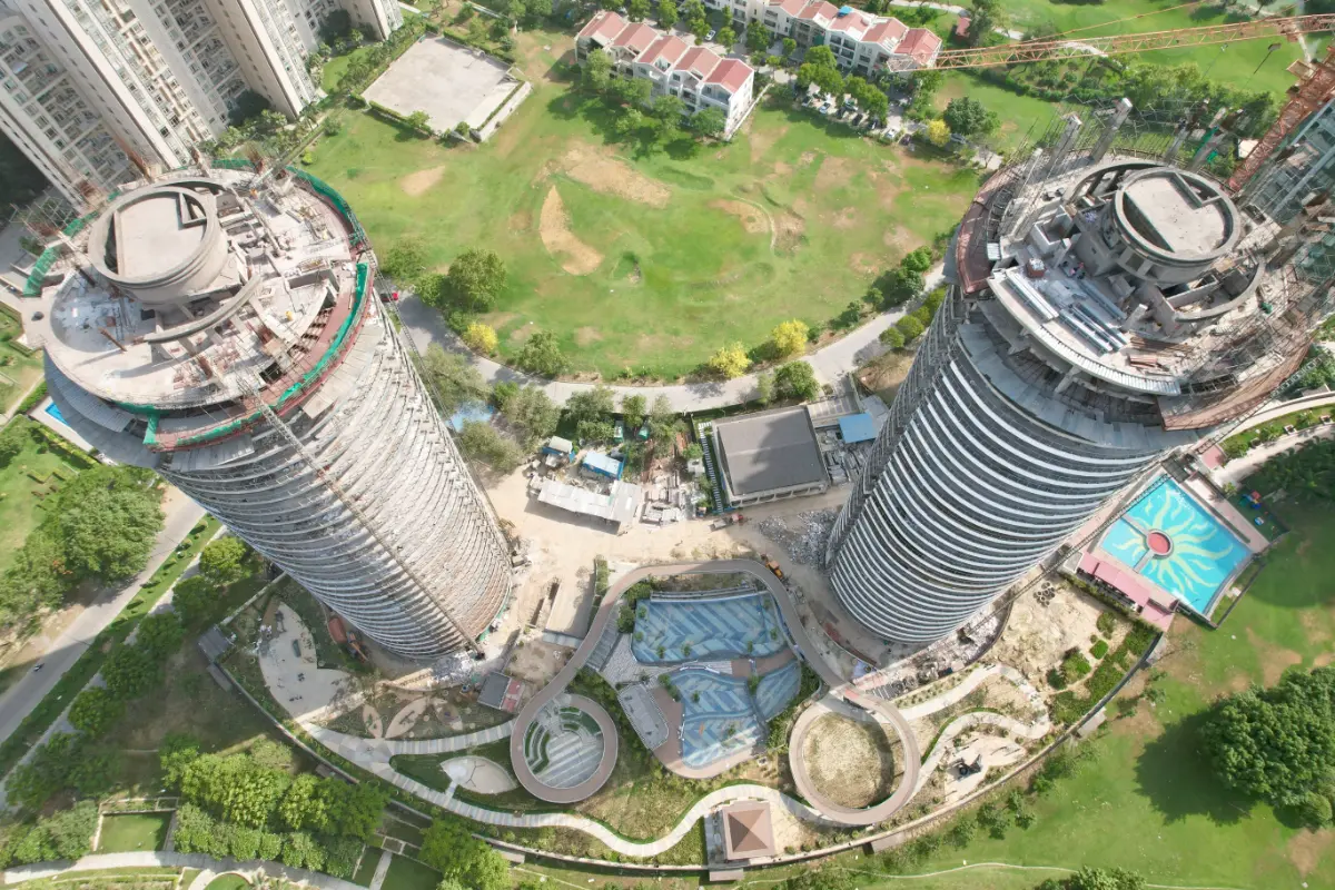 Trecento Residences By Gaurs