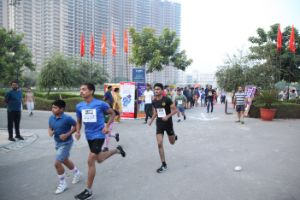 Mini-Marathon-at-Gaur-City-Stadium