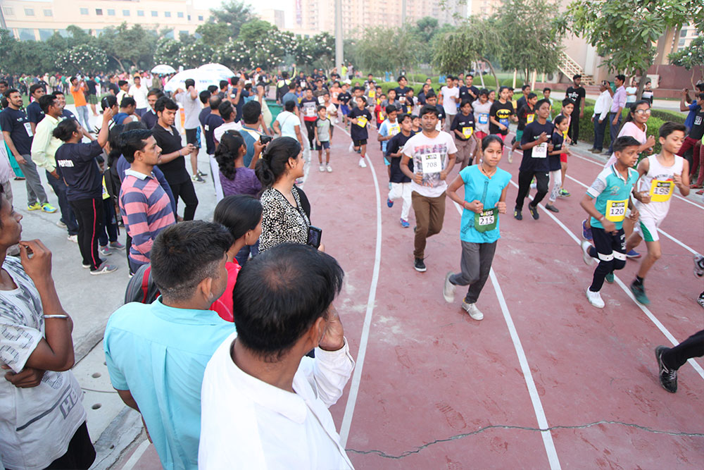 Mini Marathon at Gaur City 