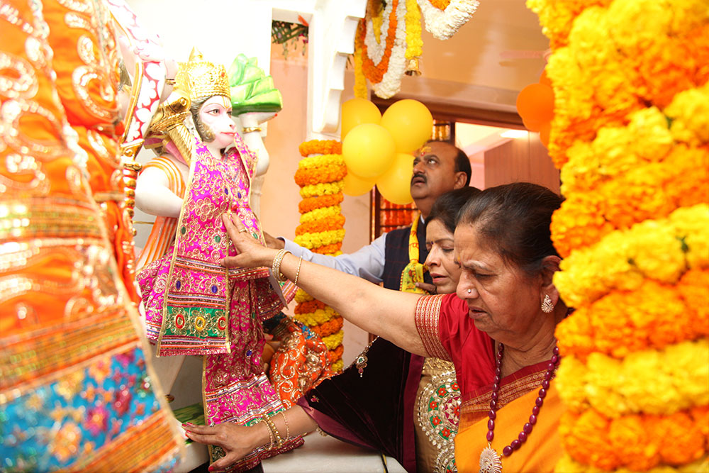 Inauguration of Shri Radha Krishna Temple at Gaur Cascades- 6-02-2017