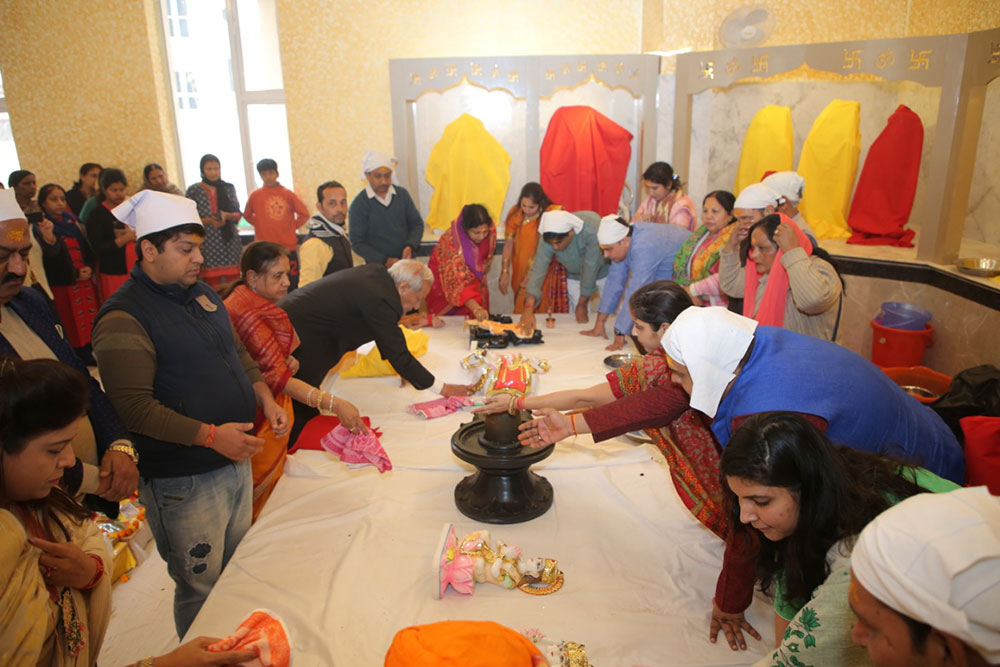 Inauguration of Shri Radha Krishna Temple at Gaur Sportswood - 11-12-12