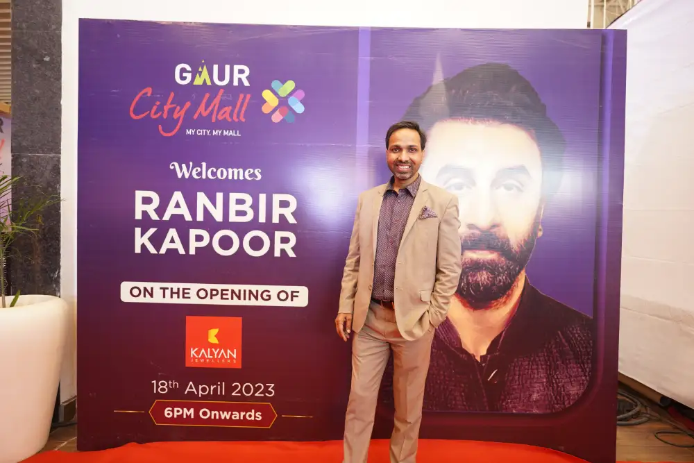 Ranbir Kapoor @ Gaur City Mall